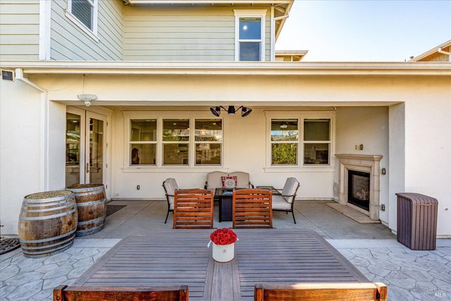 2521 Barley Ln, Santa Rosa, CA 95403