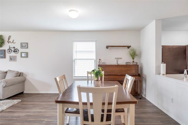 452 Falling Star Drive, Fort Worth, TX 76052