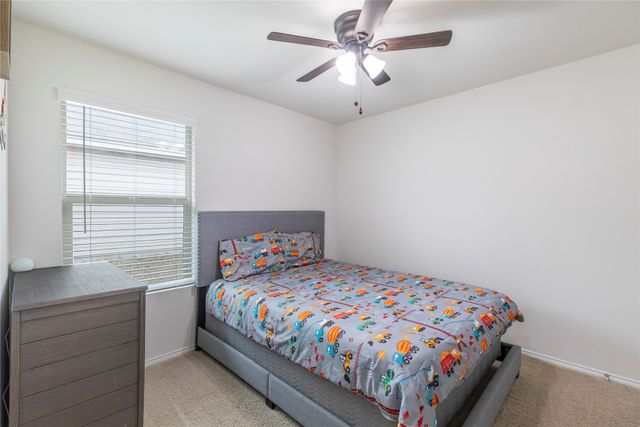 452 Falling Star Drive, Fort Worth, TX 76052