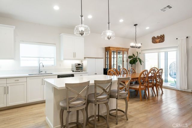 15686 Parry Peak Drive, Fontana, CA 92336