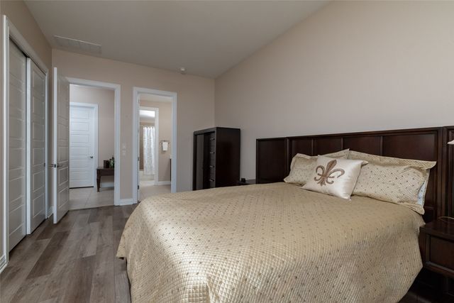 11517 Parkcrest Drive, Denton, TX 76207