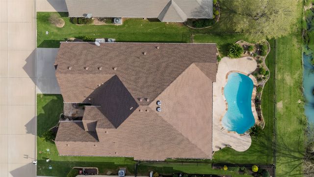 11517 Parkcrest Drive, Denton, TX 76207