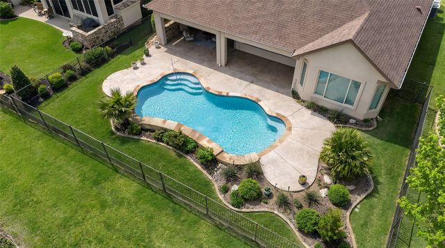 11517 Parkcrest Drive, Denton, TX 76207