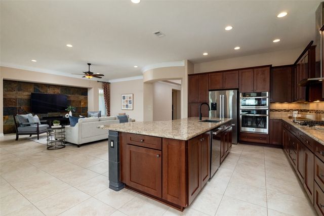 11517 Parkcrest Drive, Denton, TX 76207