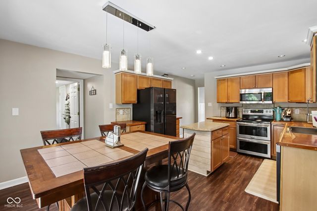 14308 Samoa Street, Fishers, IN 46038
