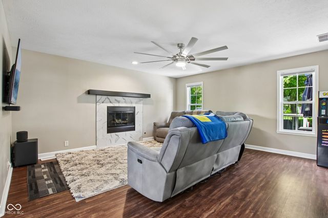 14308 Samoa Street, Fishers, IN 46038