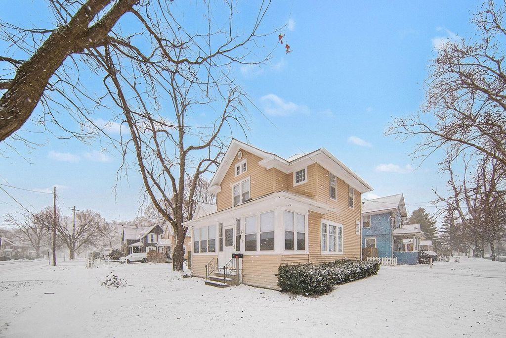 617 Union Street, Jackson, MI 49203