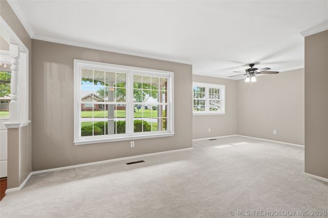 6030 S Lakewood Avenue, Tulsa, OK 74135