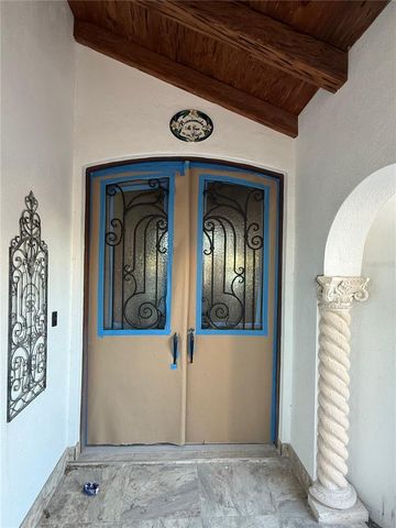 11320 6TH STREET E, Treasure Island, FL 33706