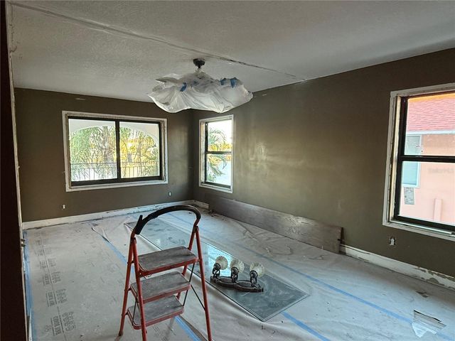 11320 6TH STREET E, Treasure Island, FL 33706