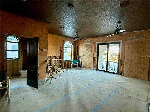 11320 6TH STREET E, Treasure Island, FL 33706