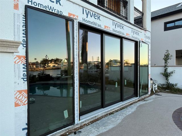 11320 6TH STREET E, Treasure Island, FL 33706