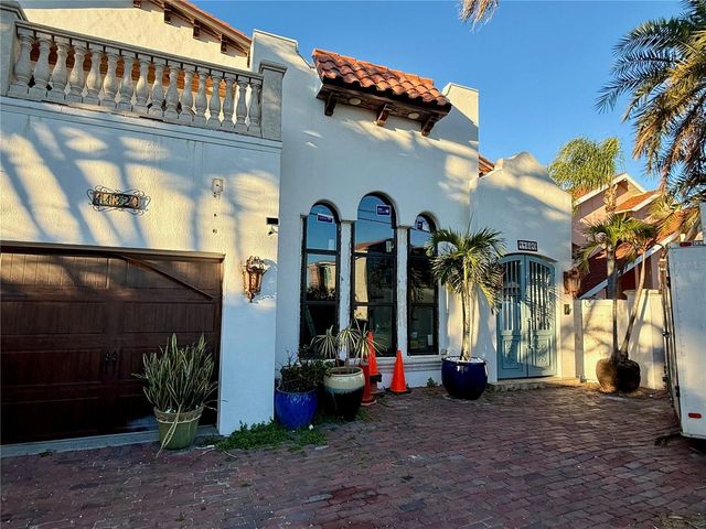 11320 6TH STREET E, Treasure Island, FL 33706