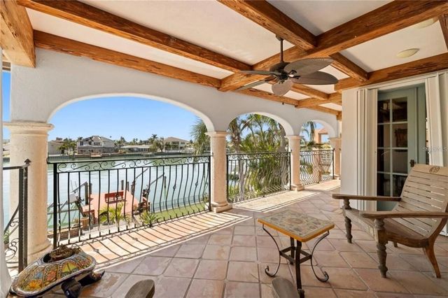 11320 6TH STREET E, Treasure Island, FL 33706