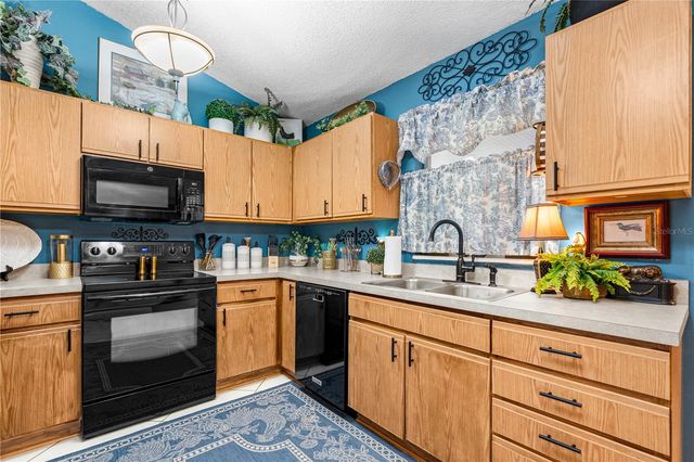 8 ZIEGFELD PLACE, Palm Coast, FL 32164