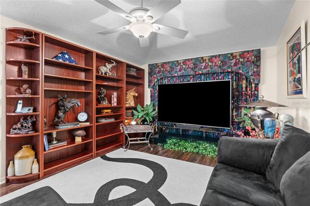 8 ZIEGFELD PLACE, Palm Coast, FL 32164