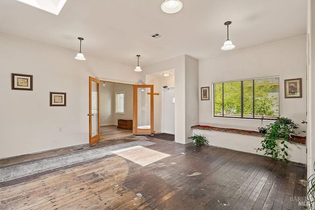 17140 116 Hwy, Guerneville, CA 95446