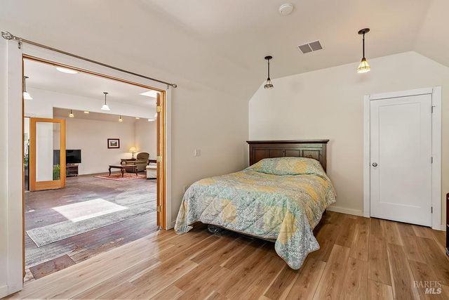 17140 116 Hwy, Guerneville, CA 95446