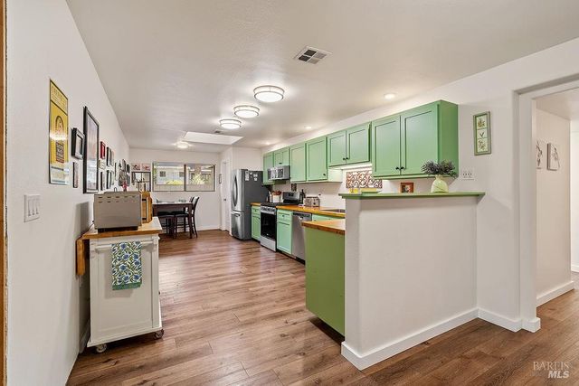 17140 116 Hwy, Guerneville, CA 95446