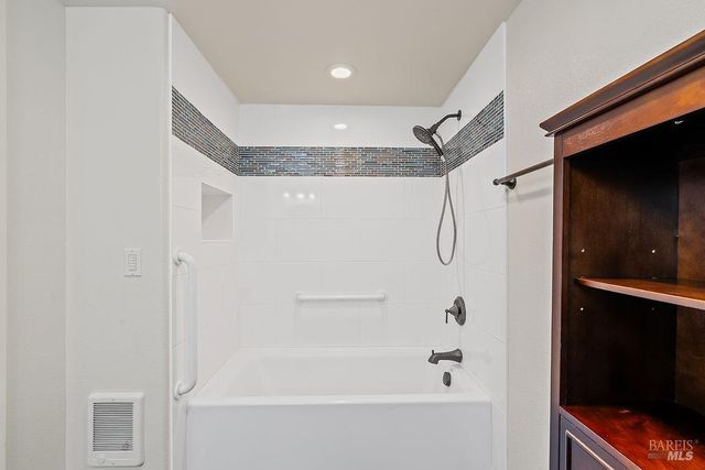 17140 116 Hwy, Guerneville, CA 95446