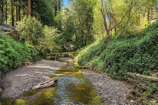 17140 116 Hwy, Guerneville, CA 95446