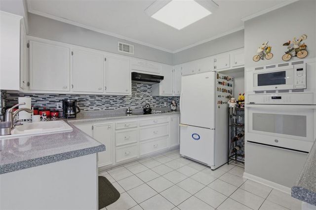 1201 Inverness Drive, Lake Charles, LA 70605