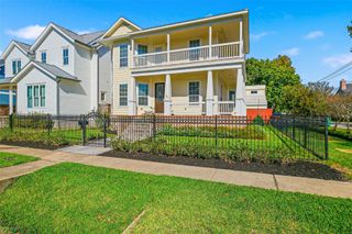 643 E 10th Street, Houston, TX 77008