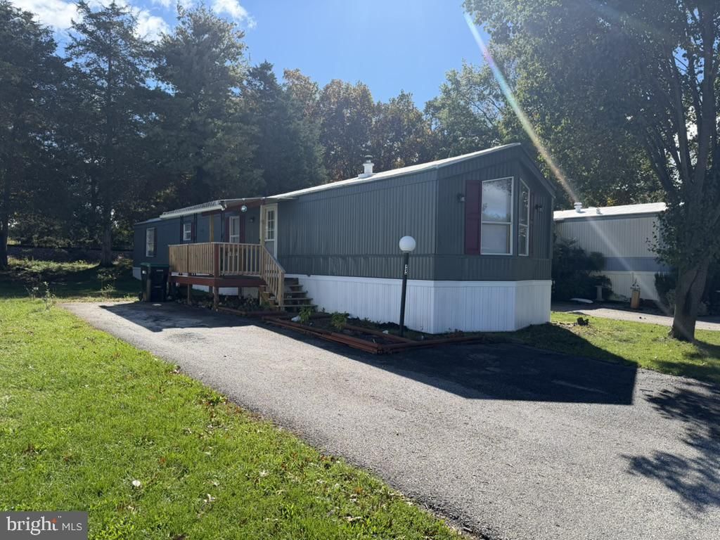 Image 2 of property listing at 2215 BIGLERVILLE RD #LOT 55, Gettysburg, PA 17325