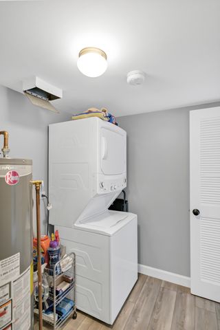 270 Woodstone Circle, Buffalo Grove, IL 60089