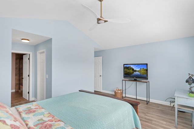 270 Woodstone Circle, Buffalo Grove, IL 60089