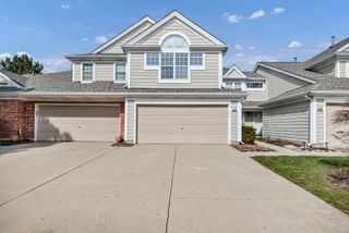 270 Woodstone Circle, Buffalo Grove, IL 60089