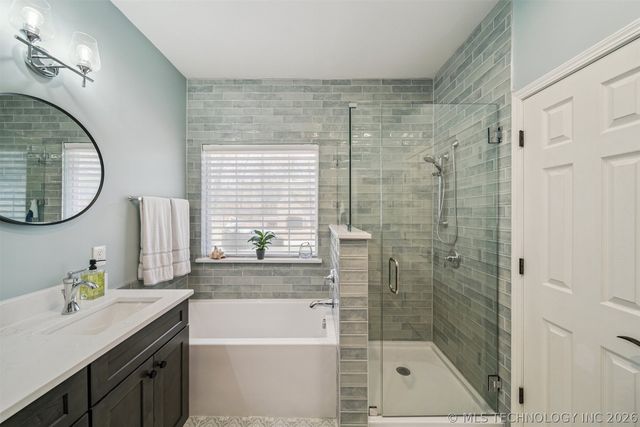 12511 S 18th Circle E, Jenks, OK 74037