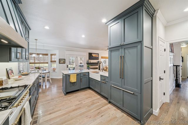 12511 S 18th Circle E, Jenks, OK 74037