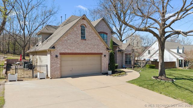 12511 S 18th Circle E, Jenks, OK 74037