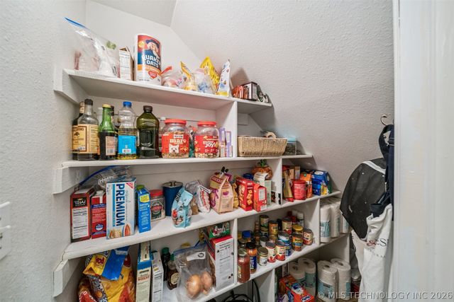 12511 S 18th Circle E, Jenks, OK 74037