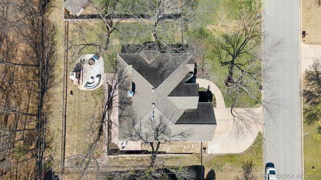 12511 S 18th Circle E, Jenks, OK 74037