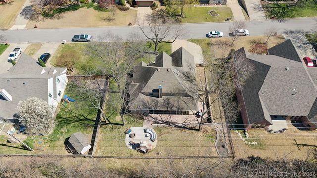 12511 S 18th Circle E, Jenks, OK 74037