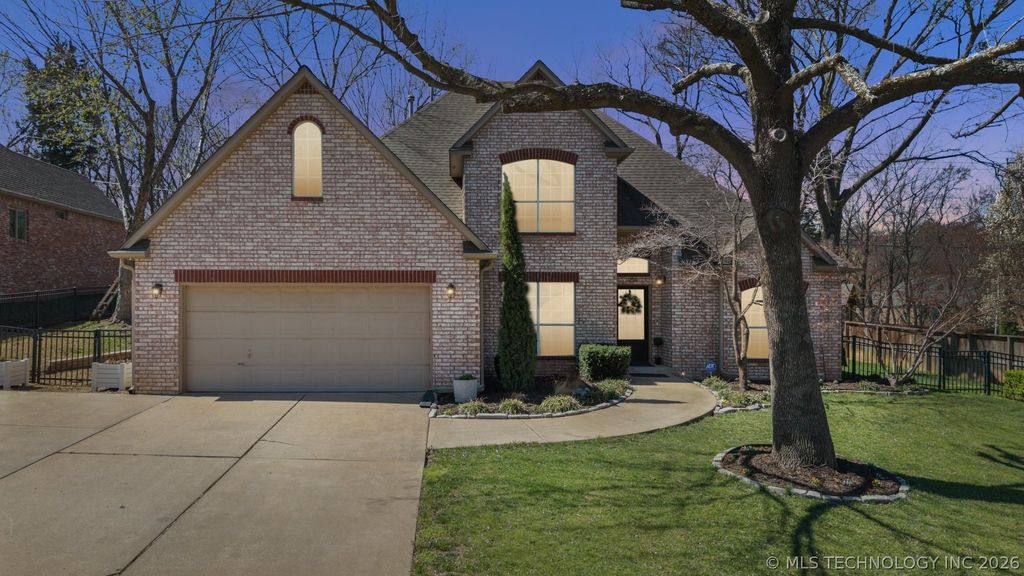 12511 S 18th Circle E, Jenks, OK 74037