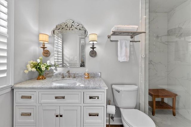 3800 W 84th Terrace, Prairie Village, KS 66206