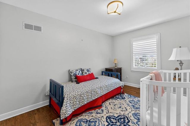 3800 W 84th Terrace, Prairie Village, KS 66206