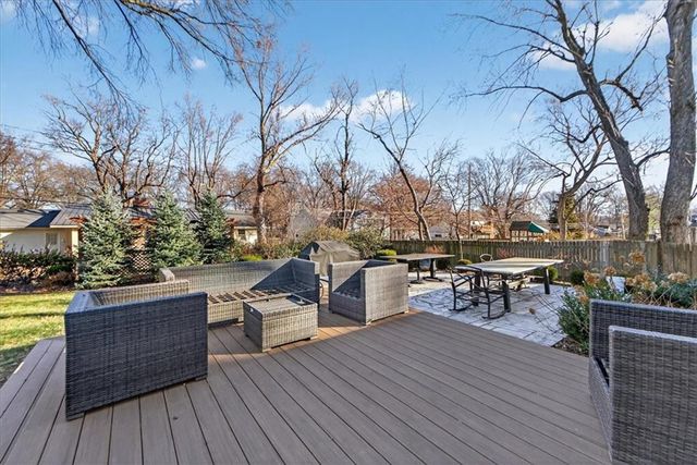 3800 W 84th Terrace, Prairie Village, KS 66206