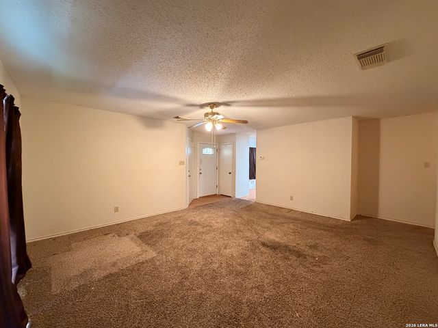 8349 MORNING GRV, Converse, TX 78109