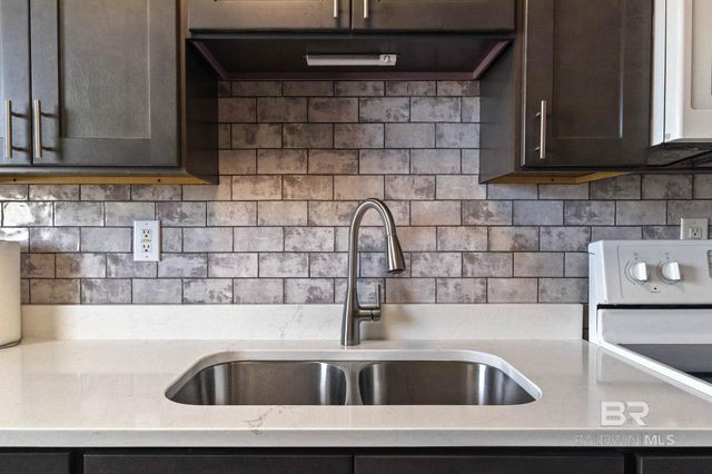 475 Kinzalow Lane, Gulf Shores, AL 36542