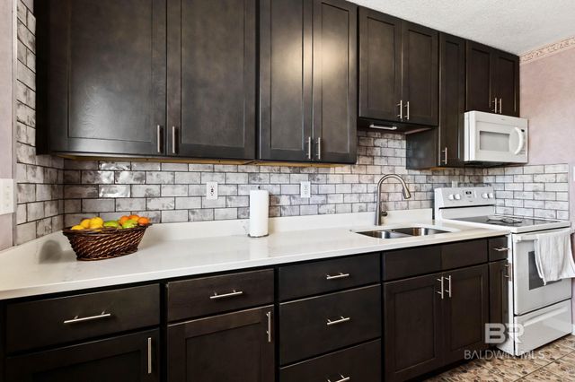 475 Kinzalow Lane, Gulf Shores, AL 36542