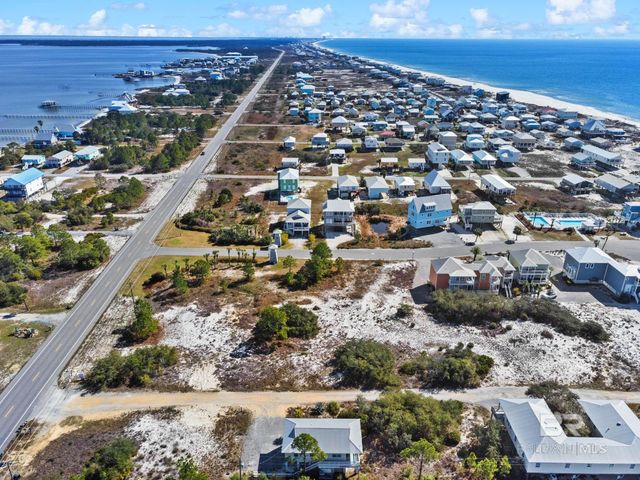 475 Kinzalow Lane, Gulf Shores, AL 36542