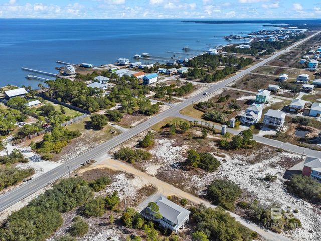 475 Kinzalow Lane, Gulf Shores, AL 36542