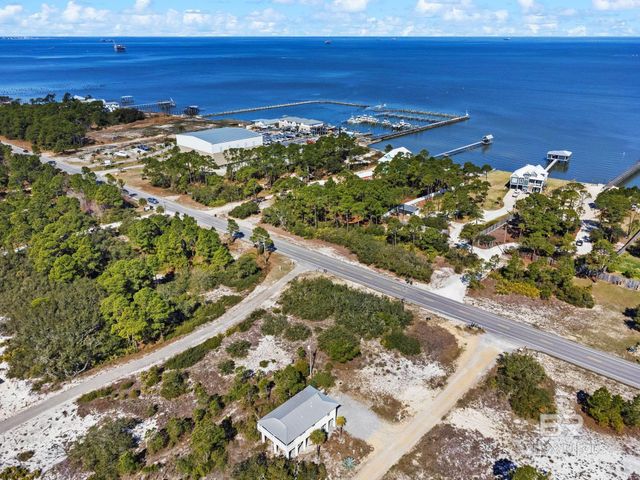 475 Kinzalow Lane, Gulf Shores, AL 36542