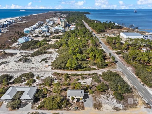 475 Kinzalow Lane, Gulf Shores, AL 36542