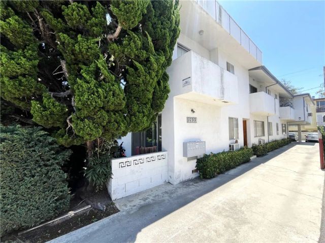 1933 Pelham Avenue 3, Los Angeles, CA 90025