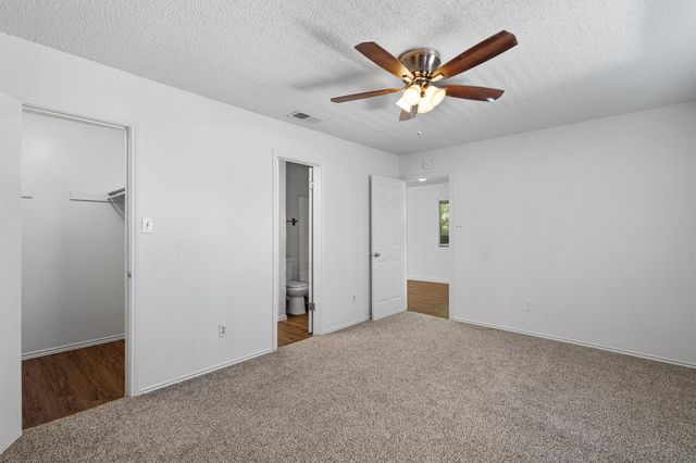 5501 Spring Meadow RD B, Austin, TX 78744